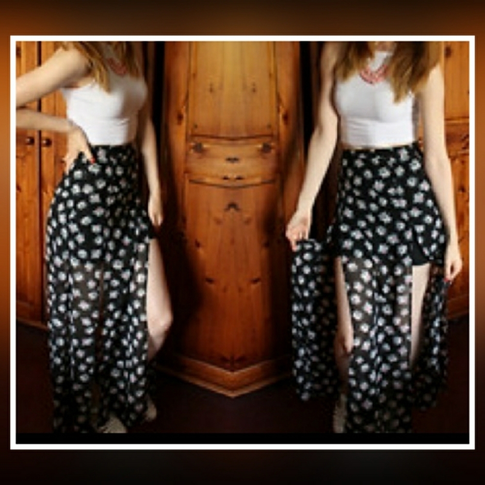 Divided H&M floral double split maxi skirt size 8